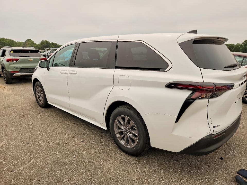 60050496 :رقم المزاد ، 5TDKRKECXTS304645 vin ، 2026 Toyota Sienna مزاد بيع
