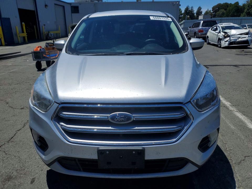 Продажа на аукционе авто 2017 Ford Escape, vin: 1FMCU0GD4HUE49322, номер лота: 60807226