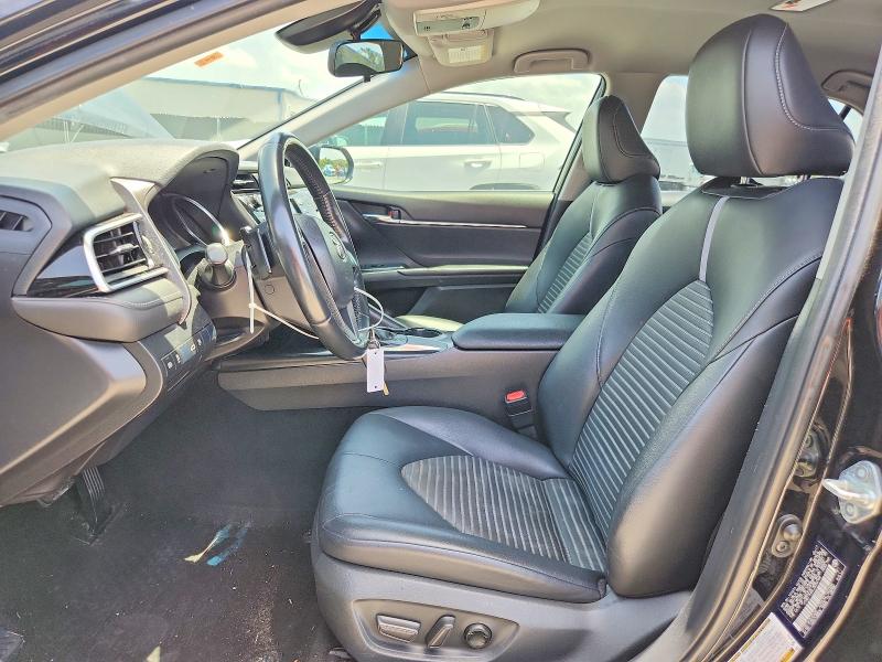60976566 :رقم المزاد ، JTNB11HKXJ3003744 vin ، 2018 Toyota Camry مزاد بيع