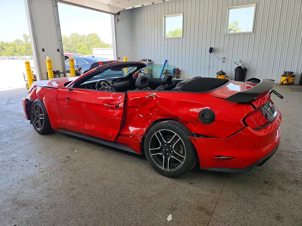 Продажа на аукционе авто 2021 Ford Mustang, vin: 1FATP8UH1M5105748, номер лота: 59644346