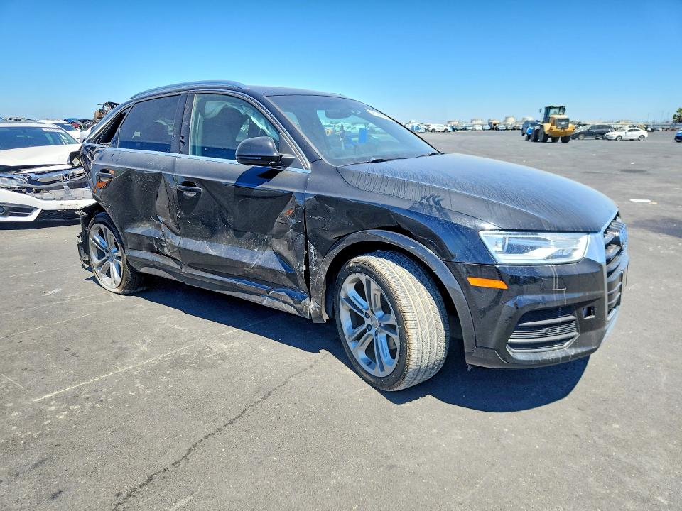 Продажа на аукционе авто 2016 Audi Q3, vin: WA1EFCFS8GR020981, номер лота: 62624596