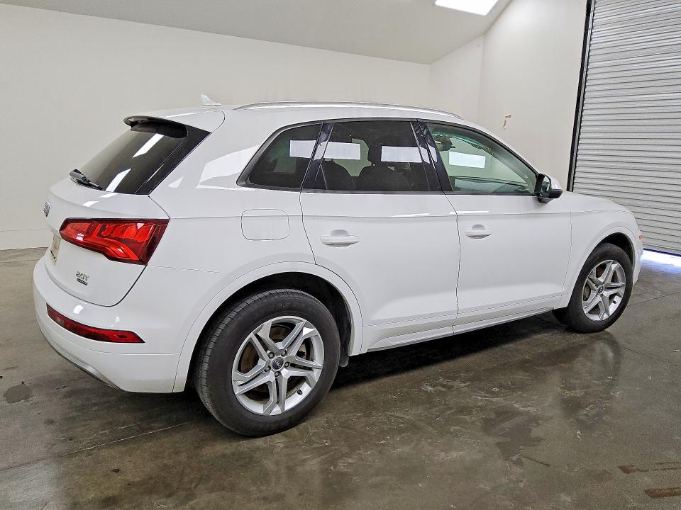 61150146 :رقم المزاد ، WA1ANAFY0J2130871 vin ، 2018 Audi Q5 مزاد بيع