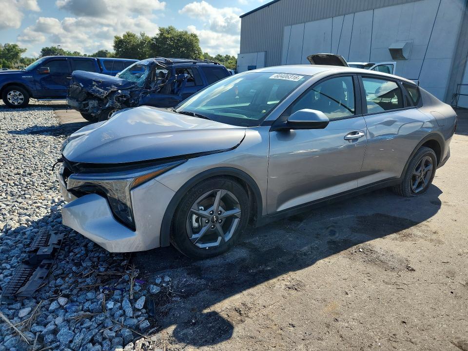 Продажа на аукционе авто 2025 Kia K4, vin: 3KPFT4DE1SE065304, номер лота: 60406316