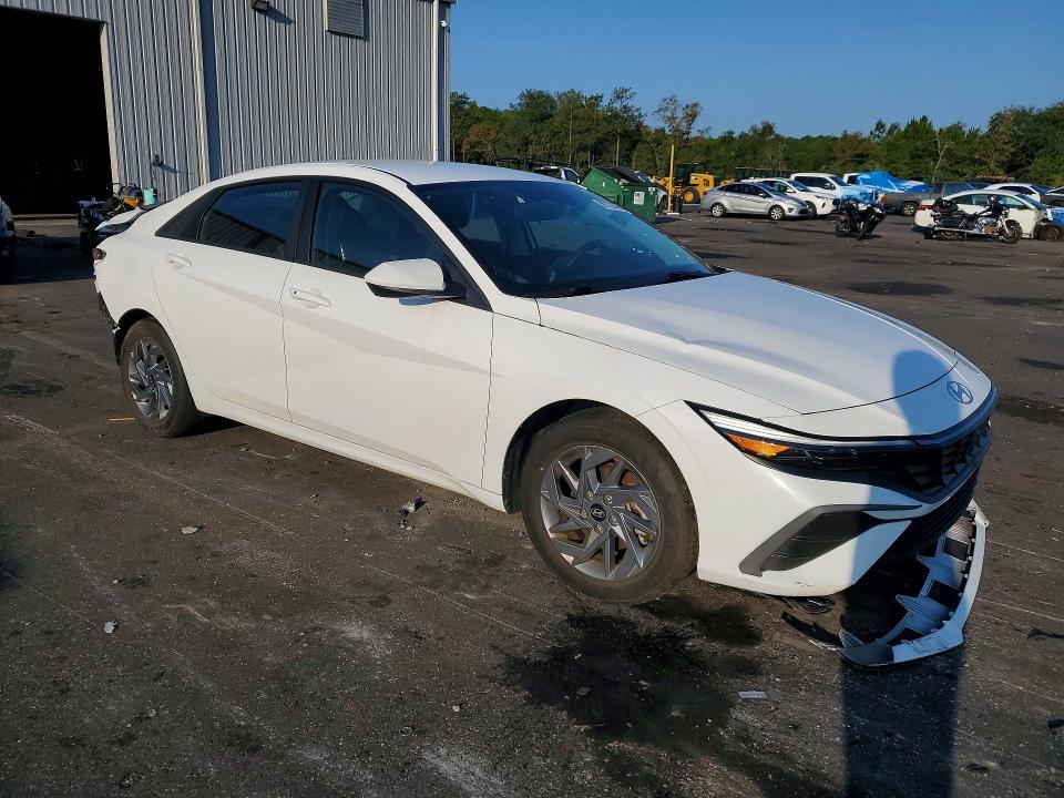 60712836 :رقم المزاد ، KMHLM4DG5RU637175 vin ، 2024 Hyundai Elantra مزاد بيع