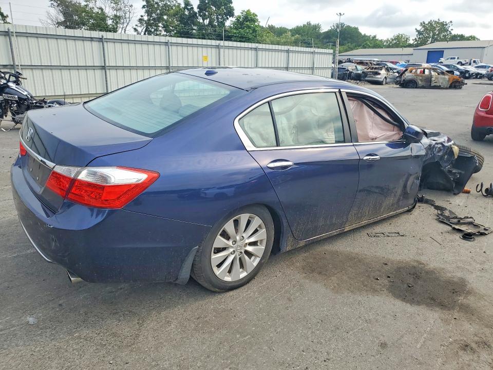 62226216 :رقم المزاد ، 1HGCR2F87EA205202 vin ، 2014 Honda Accord مزاد بيع