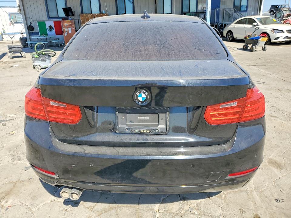 63258156 :رقم المزاد ، WBA3C1C59EK110989 vin ، 2014 Bmw 328 مزاد بيع