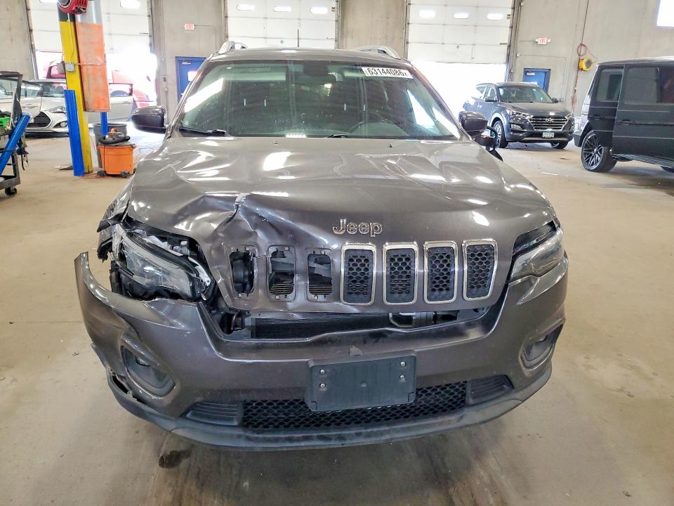 2019 Jeep Cherokee მანქანა იყიდება აუქციონზე, vin: 1C4PJLLB7KD316193, აუქციონის ნომერი: 63144086