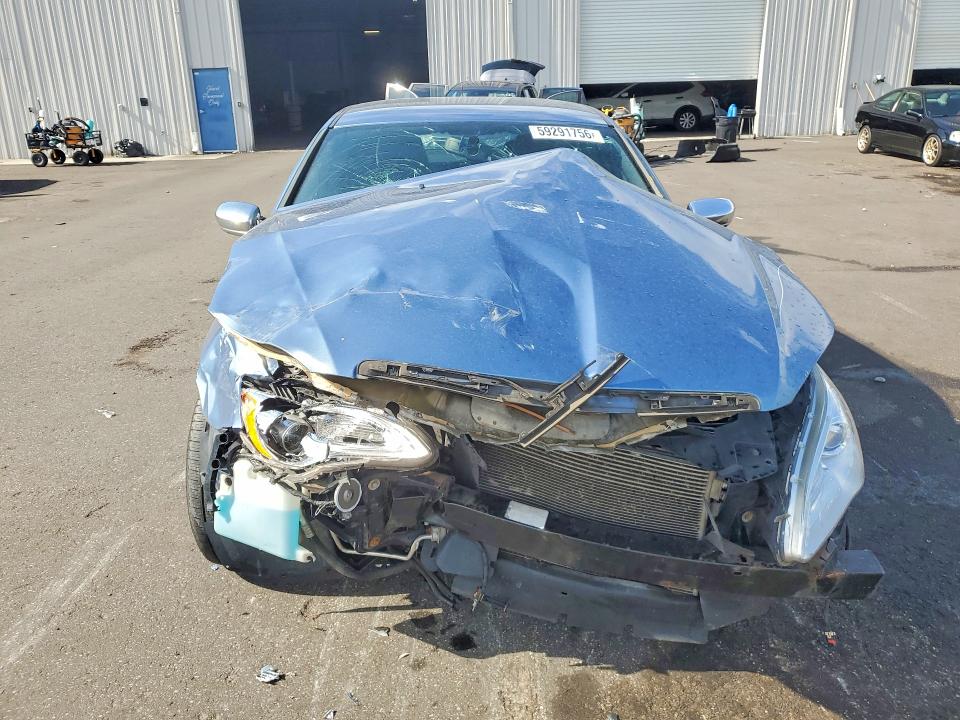 59291756 :رقم المزاد ، 1C3BC2FBXBN615850 vin ، 2011 Chrysler 200 مزاد بيع