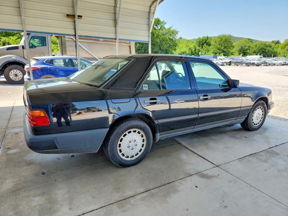 Auction sale of the 1987 Mercedes-benz 300, vin: WDBEA30DXHA402295, lot number: 60657346
