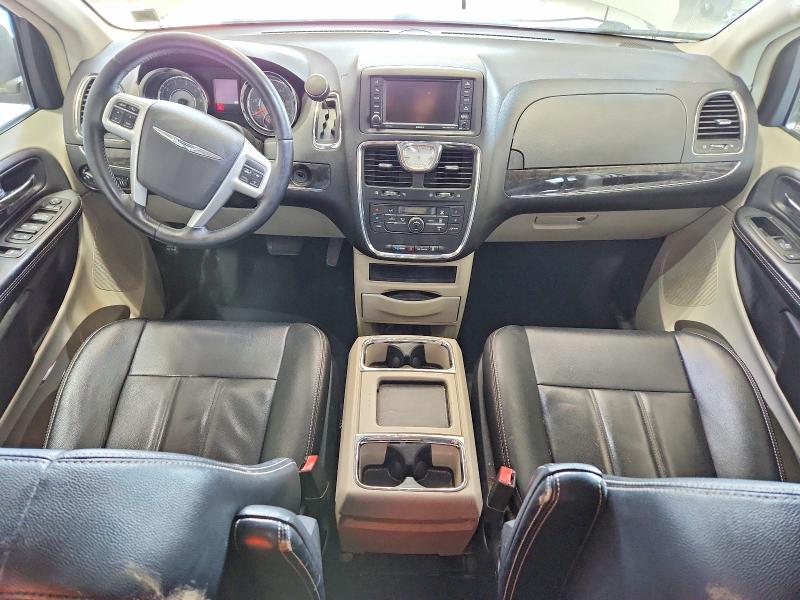 2015 Chrysler Town & Country მანქანა იყიდება აუქციონზე, vin: 2C4RC1BG6FR594672, აუქციონის ნომერი: 85629025