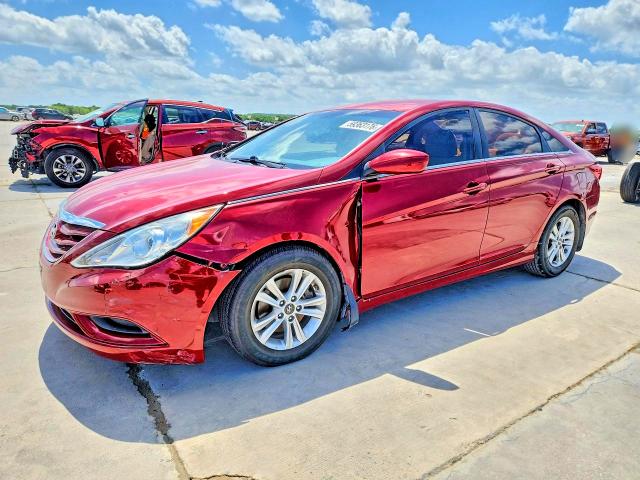 59363176 :رقم المزاد ، 5NPEB4AC2DH682470 vin ، 2013 Hyundai Sonata مزاد بيع