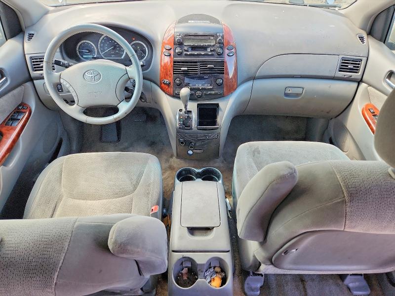 61099216 :رقم المزاد ، 5TDZA22C65S319074 vin ، 2005 Toyota Sienna مزاد بيع