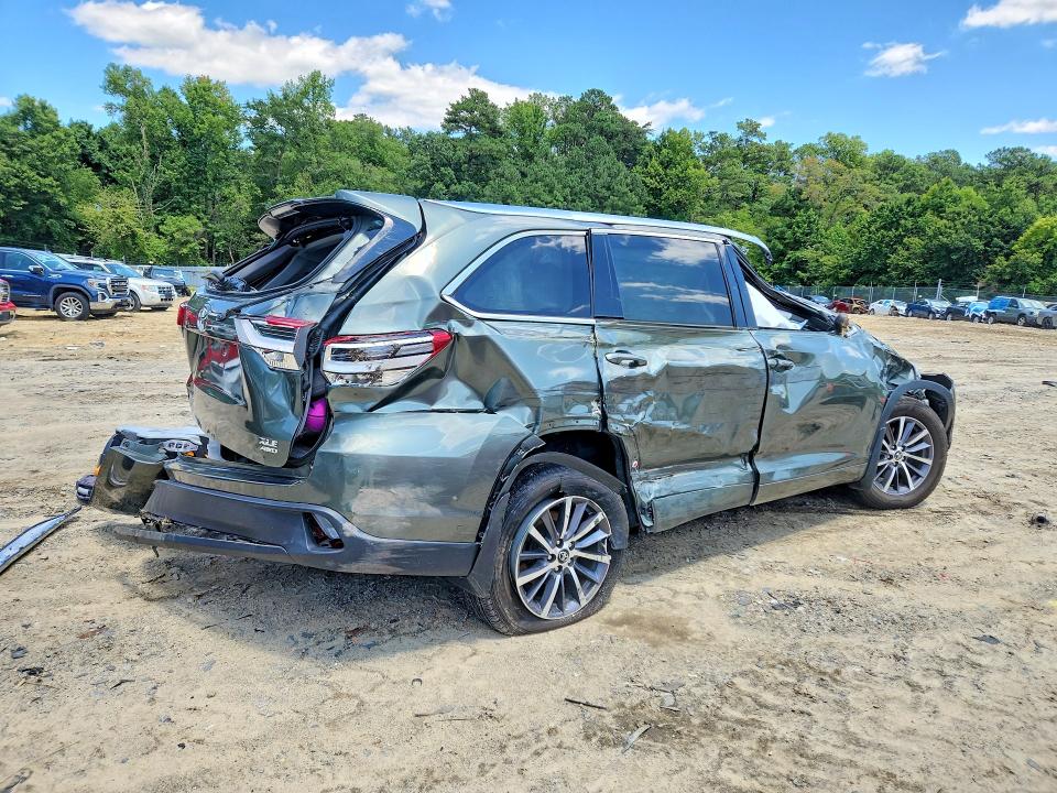 Aukcja sprzedaży 2017 Toyota Highlander, vin: 5TDJZRFH3HS371741, numer aukcji: 62411306