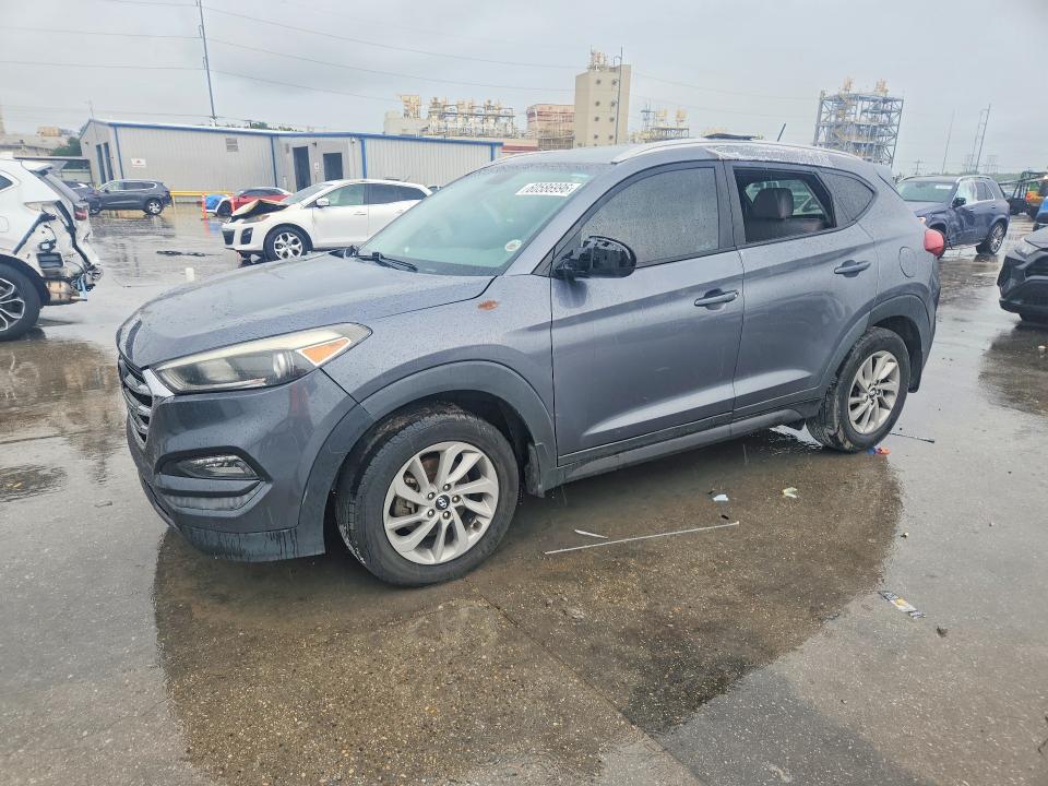 60586996 :رقم المزاد ، KM8J33A44GU139268 vin ، 2016 Hyundai Tucson مزاد بيع