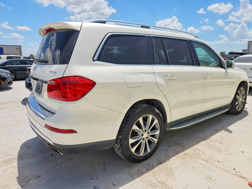 Продажа на аукционе авто 2015 Mercedes-benz Gl, vin: 4JGDF6EE2FA455020, номер лота: 60425876