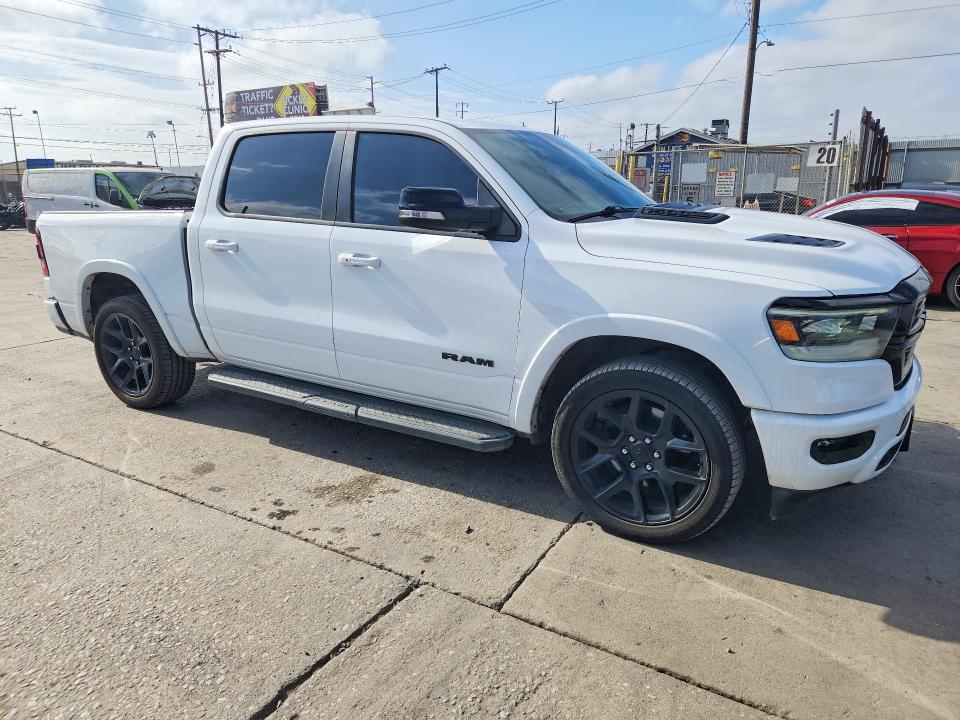 61803956 :رقم المزاد ، 1C6RREJM0NN464161 vin ، 2022 Ram 1500 مزاد بيع