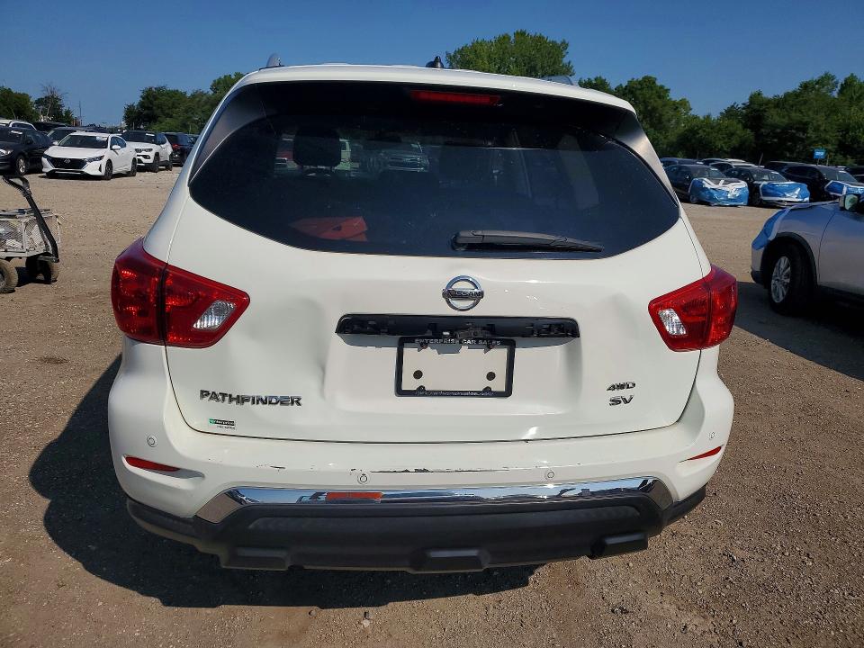 Продажа на аукционе авто 2018 Nissan Pathfinder, vin: 5N1DR2MM0JC611920, номер лота: 62261306