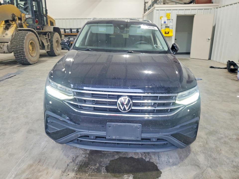 2022 Volkswagen Tiguan მანქანა იყიდება აუქციონზე, vin: 3VV2B7AX3NM130559, აუქციონის ნომერი: 62754246