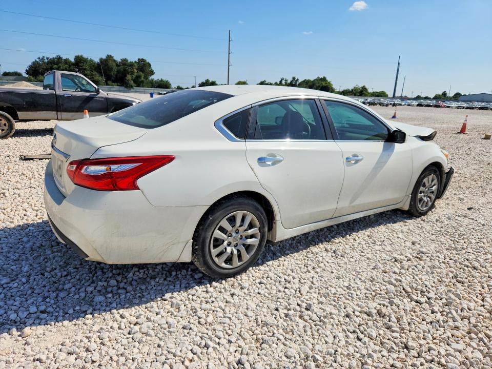 Продаж на аукціоні авто 2017 Nissan Altima, vin: 1N4AL3AP3HN320619, номер лоту: 62834696