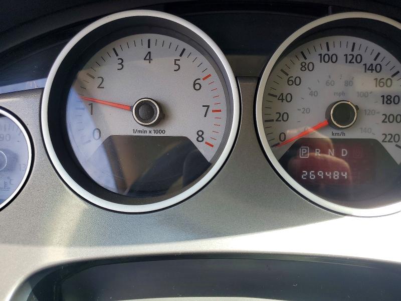 2011 Volkswagen Routan მანქანა იყიდება აუქციონზე, vin: 2V4RW4DG8BR714784, აუქციონის ნომერი: 62869776