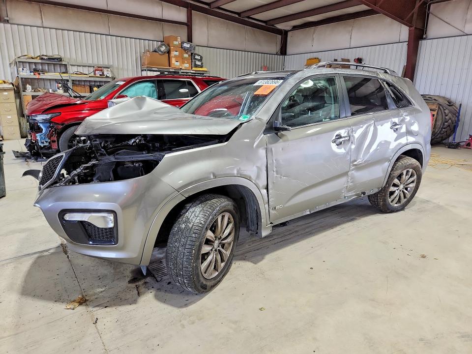 Продажа на аукционе авто 2013 Kia Sorento, vin: 5XYKWDA26DG381772, номер лота: 61382896