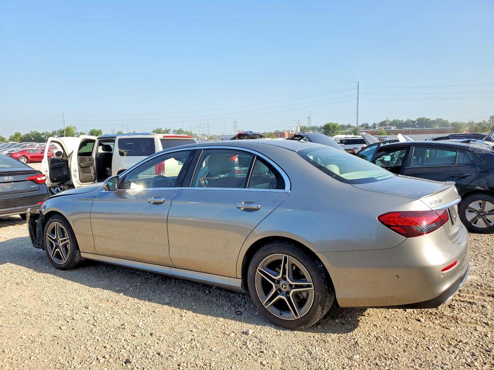 Продажа на аукционе авто 2022 Mercedes-benz E, vin: W1KZF8EB4NB029467, номер лота: 61039026