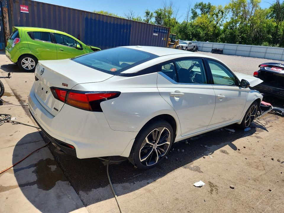 2024 Nissan Altima მანქანა იყიდება აუქციონზე, vin: 1N4BL4CWXRN353147, აუქციონის ნომერი: 59861176