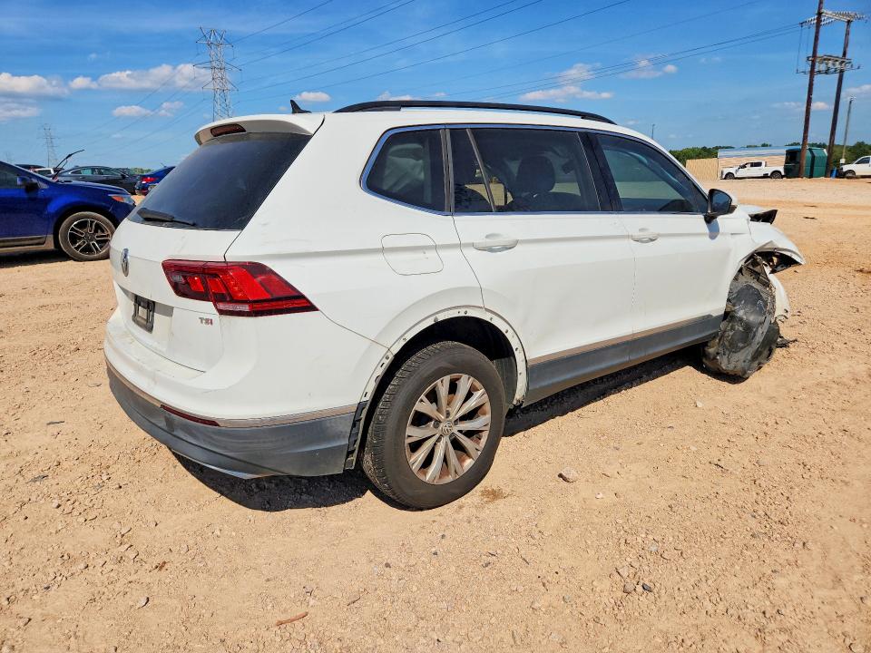Продаж на аукціоні авто 2018 Volkswagen Tiguan, vin: 3VV3B7AX8JM031427, номер лоту: 63355576