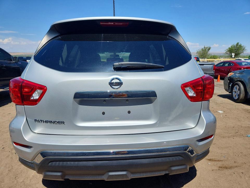 Продаж на аукціоні авто 2018 Nissan Pathfinder, vin: 5N1DR2MN5JC673970, номер лоту: 61611156