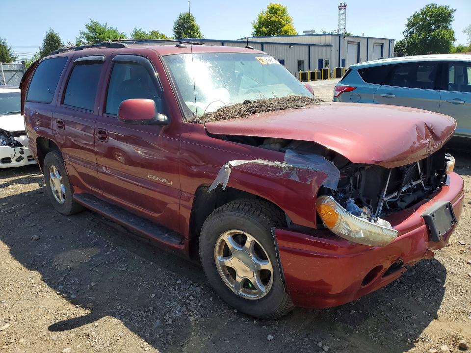 62428186 :رقم المزاد ، 1GKEK63U63J185370 vin ، 2003 Gmc Yukon مزاد بيع