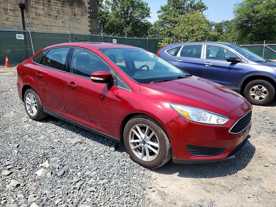 Продажа на аукционе авто 2017 Ford Focus, vin: 1FADP3F28HL337197, номер лота: 61217106