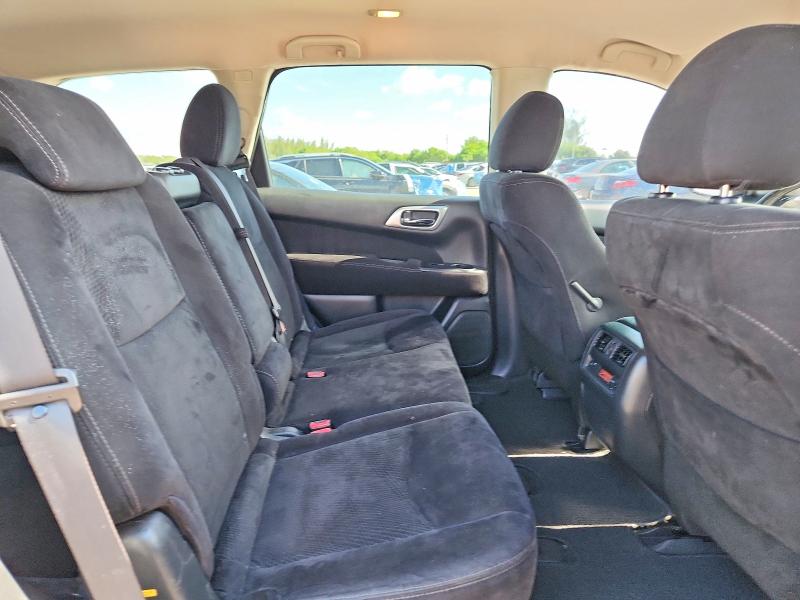 62822676 :رقم المزاد ، 5N1AR2MN7EC667726 vin ، 2014 Nissan Pathfinder مزاد بيع