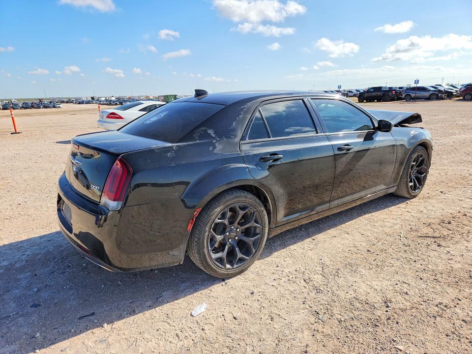 Продажа на аукционе авто 2019 Chrysler 300, vin: 2C3CCAAGXKH738767, номер лота: 61135826