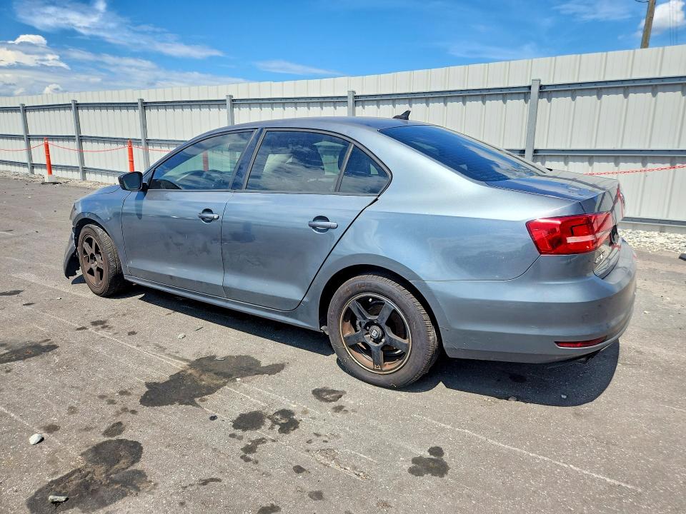 60715436 :رقم المزاد ، 3VWD17AJXFM251111 vin ، 2015 Volkswagen Jetta مزاد بيع