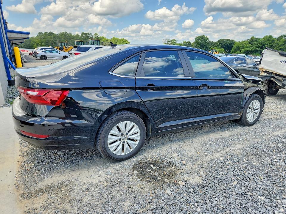 61446166 :رقم المزاد ، 3VWCB7BU5LM014331 vin ، 2020 Volkswagen Jetta مزاد بيع