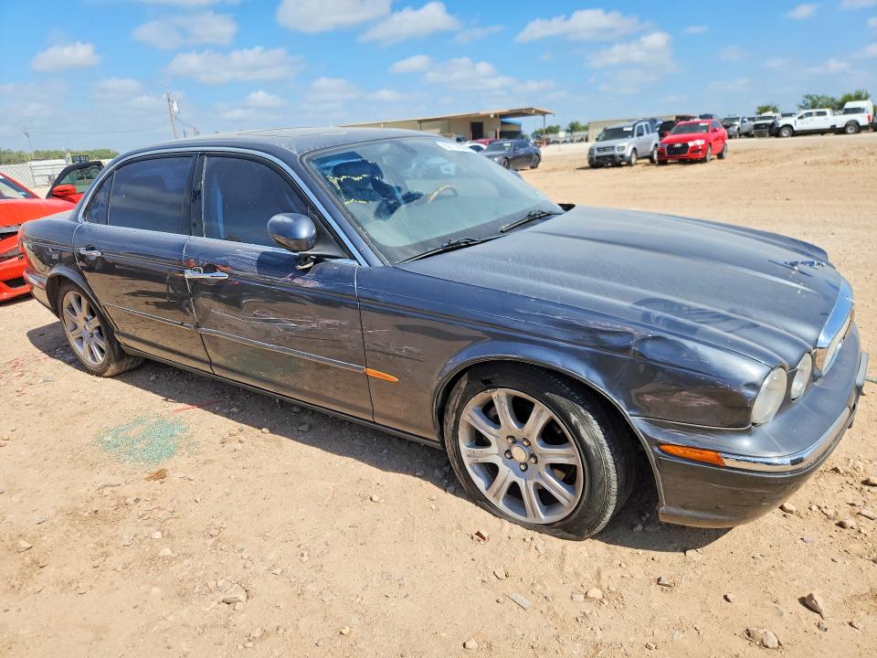 2005 Jaguar Xj8 მანქანა იყიდება აუქციონზე, vin: SAJWA79C55SG49077, აუქციონის ნომერი: 62712636