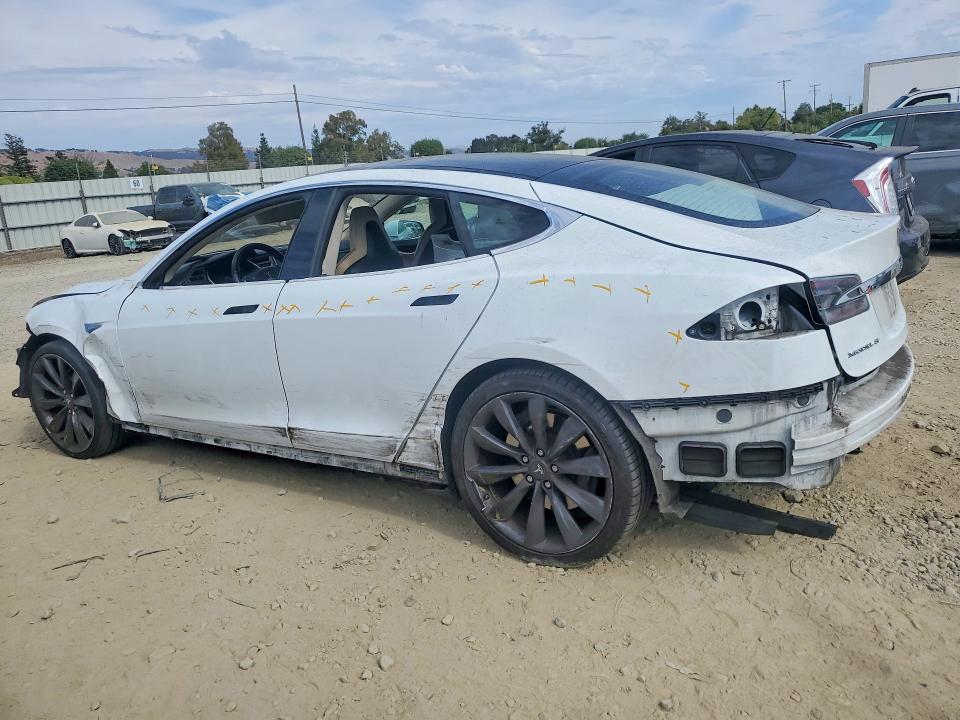 Продажа на аукционе авто 2013 Tesla Model S, vin: 5YJSA1DP2DFP20586, номер лота: 59993876