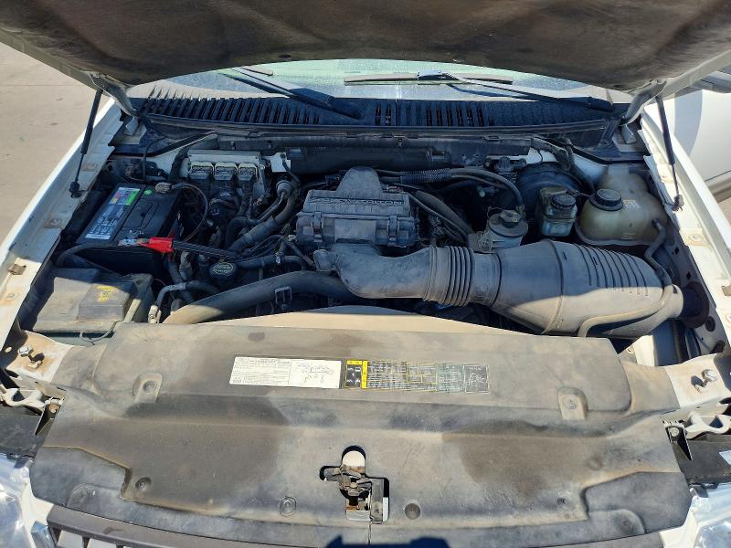 2005 Ford Expedition მანქანა იყიდება აუქციონზე, vin: 1FMPU16525LA06234, აუქციონის ნომერი: 61041066