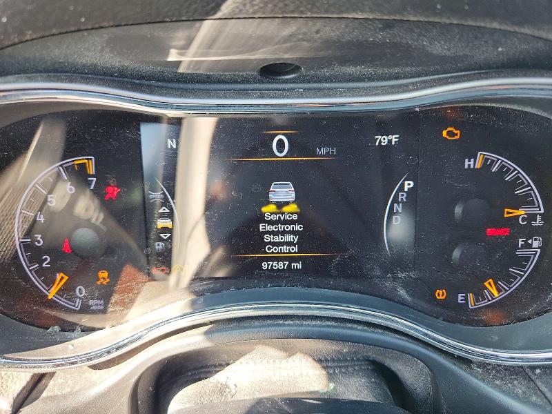 62285086 :رقم المزاد ، 1C4RJFAGXJC332756 vin ، 2018 Jeep Grand Cherokee مزاد بيع