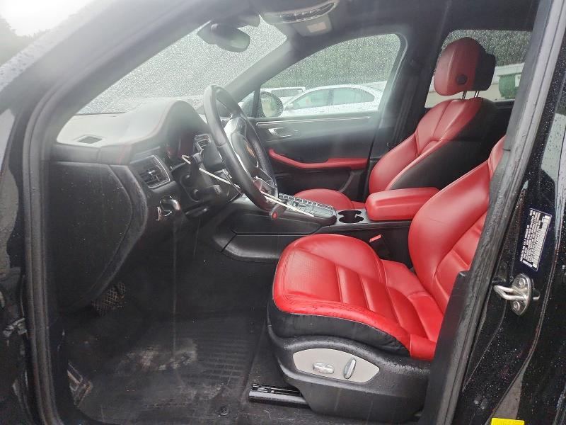 62319196 :رقم المزاد ، WP1AG2A58JLB64553 vin ، 2018 Porsche Macan مزاد بيع