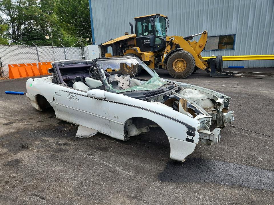62678556 :رقم المزاد ، 2G1FP32GXW2149484 vin ، 1998 Chevrolet Camaro مزاد بيع