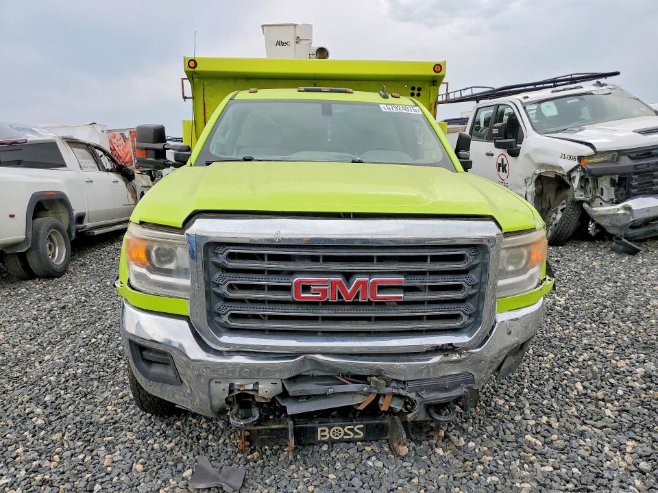 57924076 :رقم المزاد ، 1GD32VCG3GZ337714 vin ، 2016 Gmc Sierra مزاد بيع