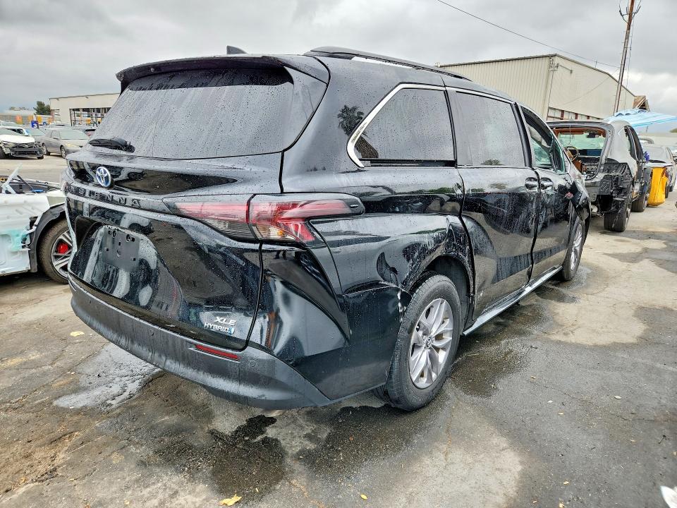 Продаж на аукціоні авто 2024 Toyota Sienna, vin: 5TDYRKEC9RS215586, номер лоту: 59393516
