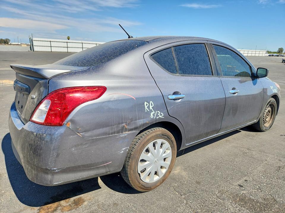 62102146 :رقم المزاد ، 3N1CN7APXKL815317 vin ، 2019 Nissan Versa مزاد بيع