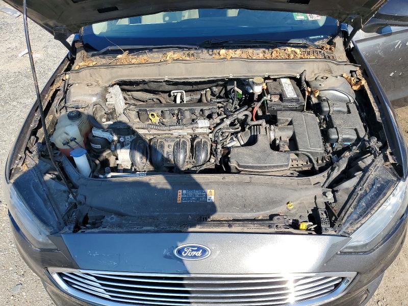 60589846 :رقم المزاد ، 3FA6P0G70KR281105 vin ، 2019 Ford Fusion مزاد بيع