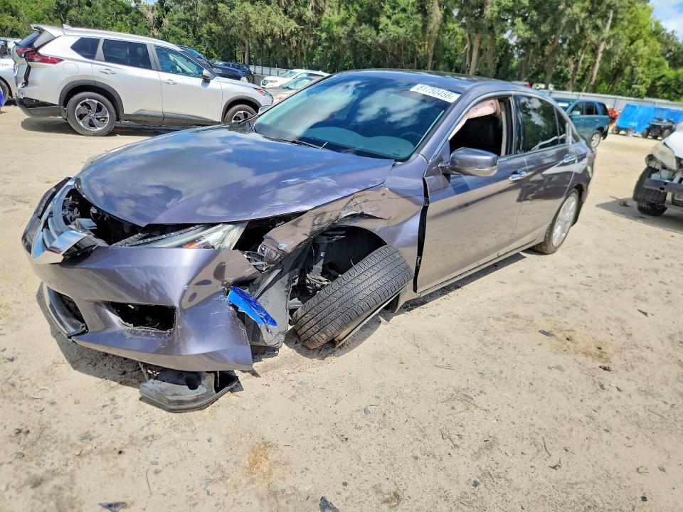 2014 Honda Accord მანქანა იყიდება აუქციონზე, vin: 1HGCR3F89EA033065, აუქციონის ნომერი: 61750456