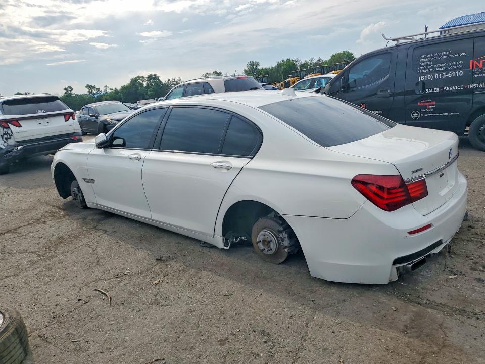60753166 :رقم المزاد ، WBAYF8C5XDD139930 vin ، 2013 Bmw 750 مزاد بيع