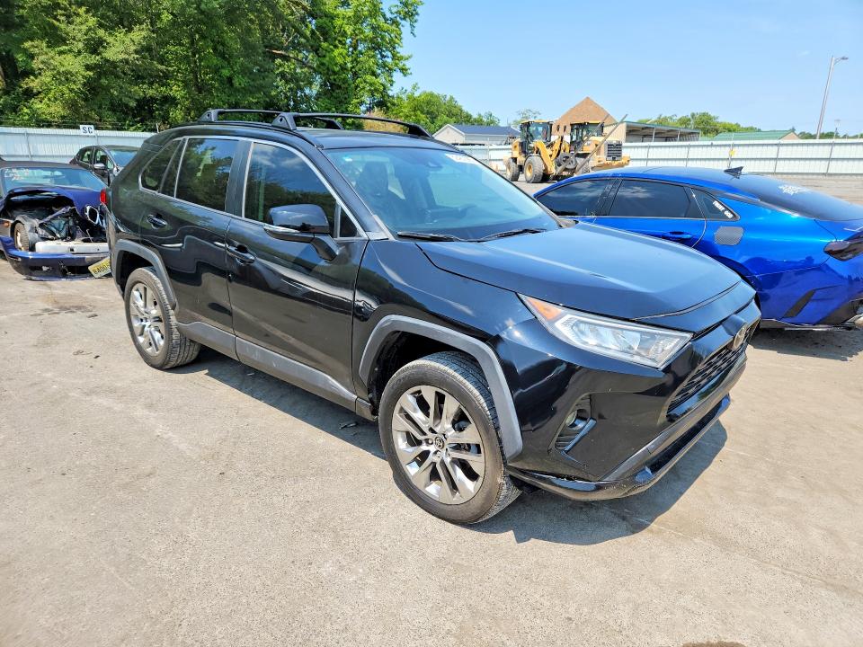 Продажа на аукционе авто 2021 Toyota Rav4, vin: 2T3C1RFV4MC122770, номер лота: 62487926