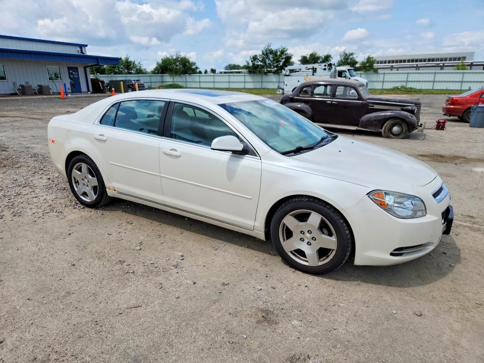 62104426 :رقم المزاد ، 1G1ZD5E78AF237955 vin ، 2010 Chevrolet Malibu مزاد بيع