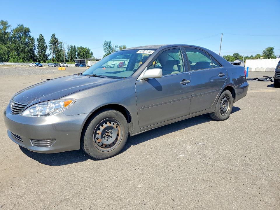 60887146 :رقم المزاد ، JTDBE32K953034485 vin ، 2005 Toyota Camry مزاد بيع